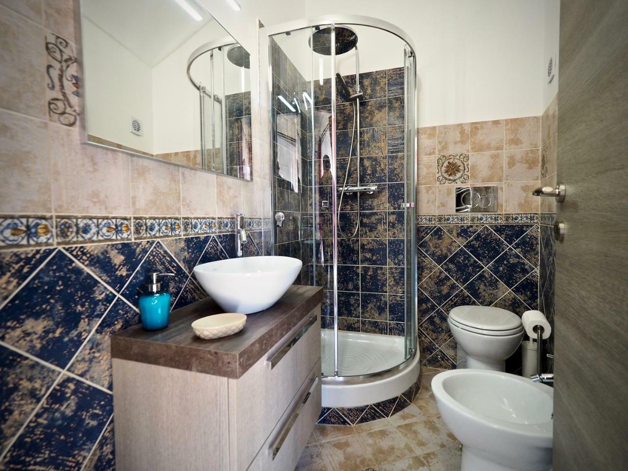 Romantic Suite Con Vista San Donato 热那亚 外观 照片